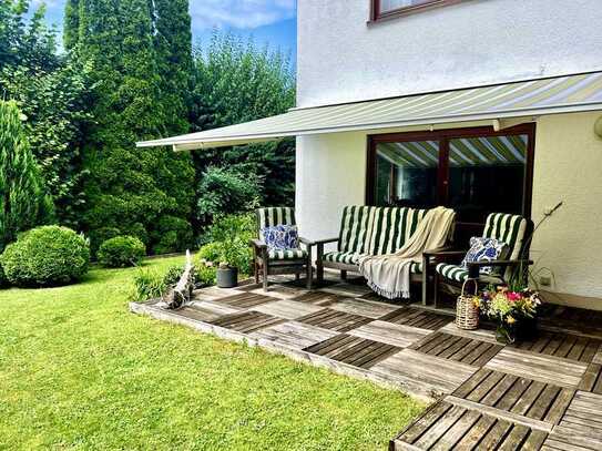 Gemütliches Haus mit paradiesischem Garten in ruhiger, zentraler Lage im Dorfen