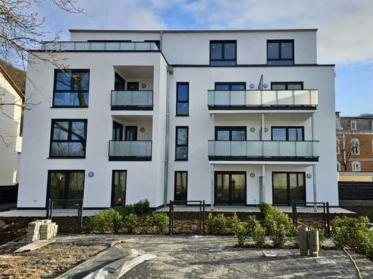 energieeffizienter Neubau (KfW 55) - 4-Zimmer-Wohnung mit Terrasse/Balkon und Tiefgarage