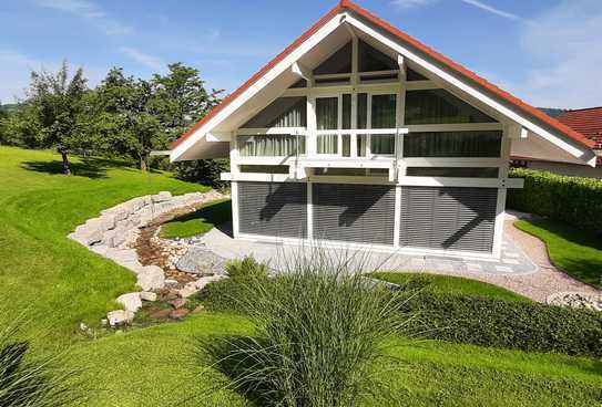 Für gehobene Ansprüche! Luxuriöses HUF-Haus in herrlicher Aussichtslage!