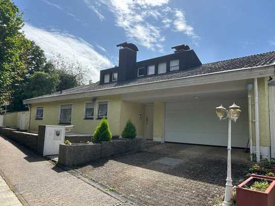 Villa mit Fernblick und Wellnessoase auf dem Bübinger Berg