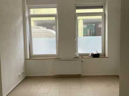 Schöne 1 Zimmer Wohnung zwischen Wiener Platz und Rheinufer