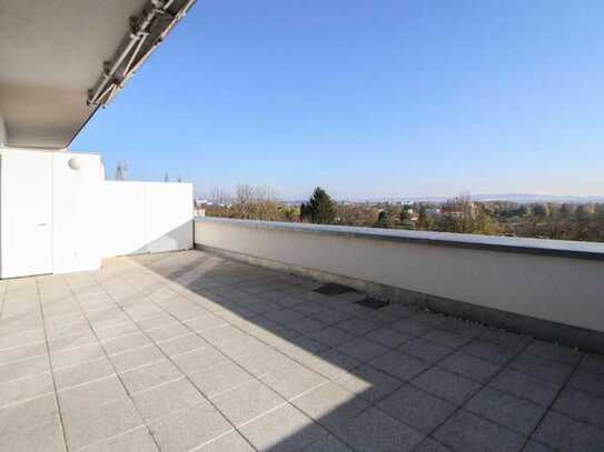 Penthousewohnung mit Dachterrasse und TG-Stellplatz in Top-Lage - Panoramablick