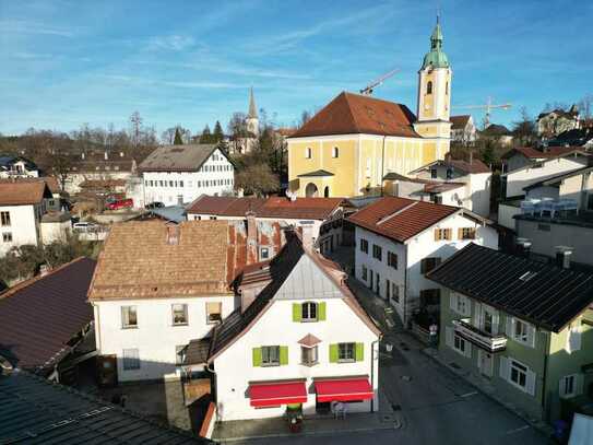 AUSBAUPOTENTIAL EIGENNUTZUNG - SOFORT MIETEINNAHMEN - LIEBHABEROBJEKT IM ZENTRUM