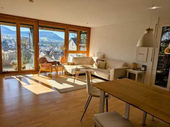 Gepflegte 3-Zimmer-Wohnung mit Balkon, Terasse und EBK in Neuffen.