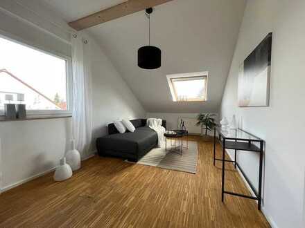 MODERNE 3 - ZIMMER DACHGESCHOSSWOHNUNG M. STELLPLATZ