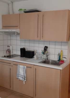 Geschmackvolle und geräumige Wohnung mit einem Zimmer sowie Balkon und EBK in Rheinbach