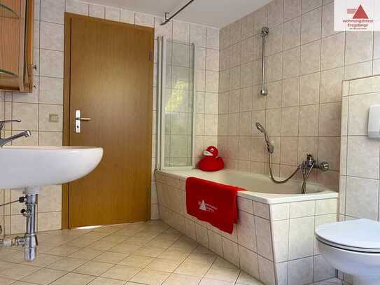 Geräumige 2-Raum-Dachgeschosswohnung mit Stellplatz