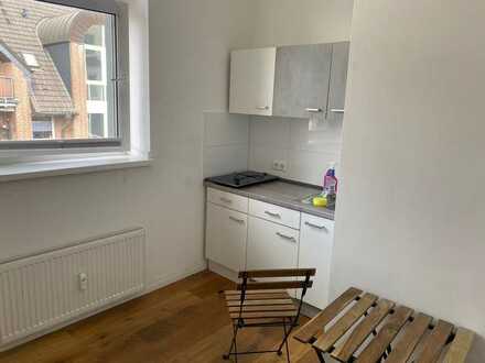 Sanierte Einzimmerwohnung mit seperater Küche in Krefeld-Oppum