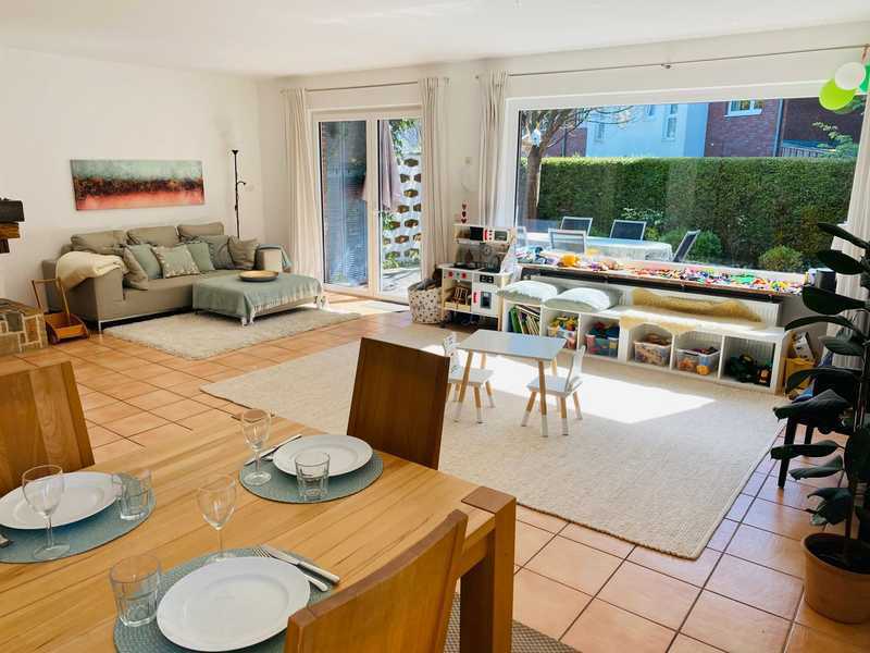 Voll möbliertes, freistehendes 6-Zimmer-Haus in Hamburg-Volksdorf zu vermieten für 10 Monate