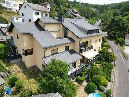 Außergewöhnliches Mehrfamilienhaus in Bad Schwalbach - Ramschied zu verkaufen!