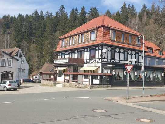 Gewerbeimmobilie mit ca. 8,4 % Rendite mit Hotel und SB-Markt