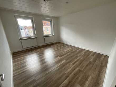 Sanierte 4- Zimmer Wohnung mit moderner Einbauküche im Sedanviertel in Hildesheim