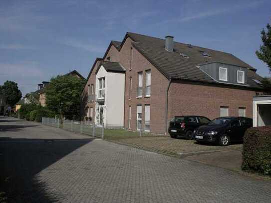 Schönes Apartment im Erdgeschoss eines gepflegten Mehrfamilienhauses in Troisdorf Müllekoven.