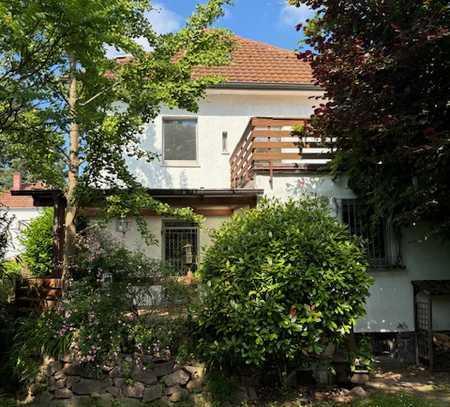 Tolles EFH mit Kamin, 2 Terrassen, großem Garten, EBK, 5 Schlafzi, 2 Bäder im Musikerviertel Hanau
