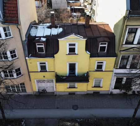 Grundstück mit Baugenehmigung für Mehrfamilienhaus in Milbertshofen - keine Erhaltungssatzung!