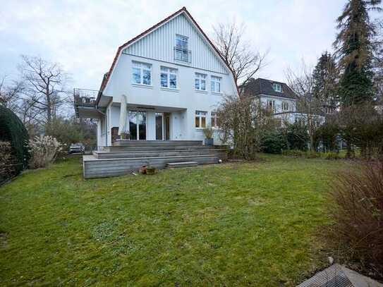 5,5 Zimmer Erdgeschosswohnung mit Garten in Blankenese