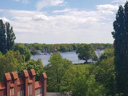 2,5-Zi.-Penthouse | Wasserblick | 50m² Dachterrasse | Erstbezug