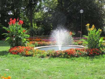 BAD SODEN - NAHE KURPARK: FREISTEHENDES EINFMILIENHAUS MIT 180 QM WOHNFLÄCHE AUF 500 QM TRAUMGRD.