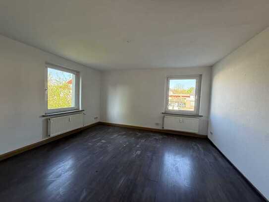 Singles und Paare aufgepasst! helle 2-Raumwohnung - LPZ 5_1. OG rechts