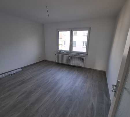 Renovierte 2 Zimmer Wohnung in Bahnhofsnähe