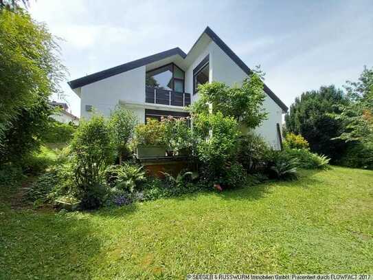 Ettlingenweier - Modernes Familienhaus mit idyllischem Grundstück