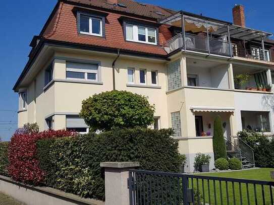 Großzügige helle 3 Zimmer Altbau-Wohnung mit Balkon in Mannheim