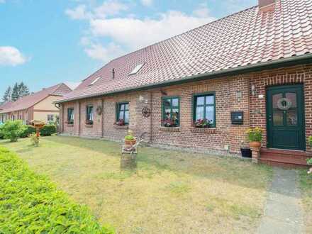 Kernsanierter Familientraum mit Ferienwohnung auf schönem Grundstück