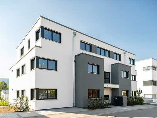 Moderne 3 1/2-Zimmer-Penthauswohnung mit großer Dachterrasse, EBK und TG-Platz mit Wallbox