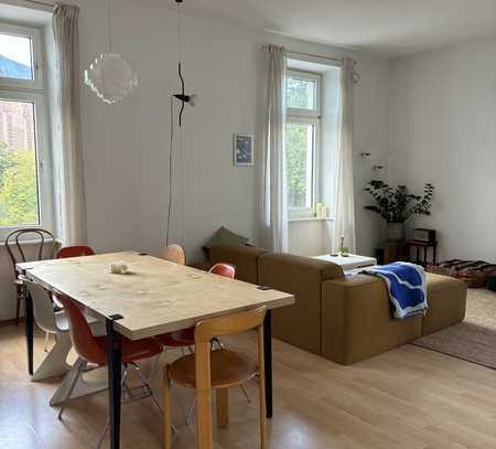 Schöne sanierte 3 ZKB Altbauwohnung (Zwischenmiete)