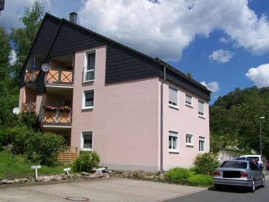 die NATURNAHE 3-Zi Wohnung mit Terrasse für die kleine Familie im Grünen zw.Suhl/Schleusingen