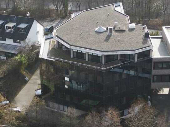 Ihre individuelle Büroetage in modernem Gebäude mit Seeblick