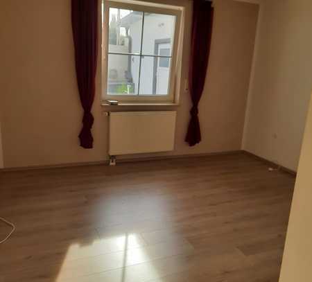 750 € - 70 m² - 2.5 Zi.