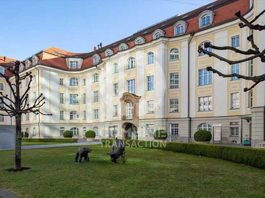 Zentral gelegene Büroflächen in denkmalgeschütztem Altbau. combine Transatcion