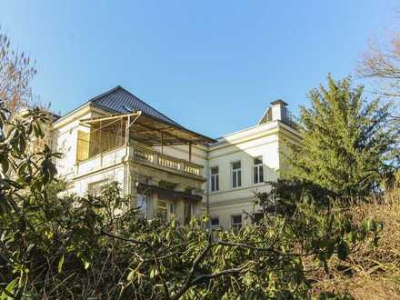 Wohnpark Am Magnusgraben: Historische Villa mit individueller Bebaubarkeit - über 4.000 m² - 1A-Lage