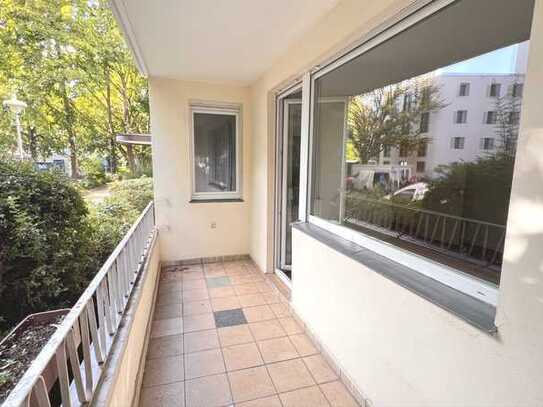 Nahe Prager Platz - 1 Zimmer, Balkon, Hochpaterre - bezugsfrei