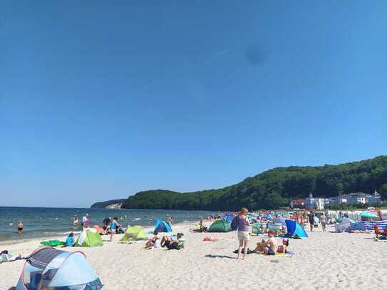 Tolle Kapitalanlage zwischen Strand und Hafen! Hübsche 2,5 Zi. Fe- Wo mit Westbalkon und TG!