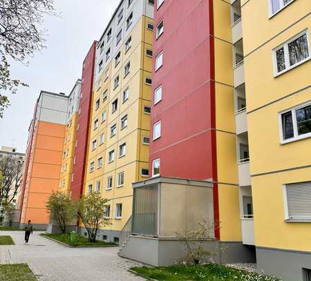 3-Zimmer-Wohnung mit Balkon und EBK in München Ost