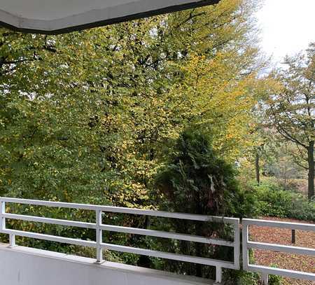 Essen-Bredeney Exklusive 3-Raum-Wohnung mit geh. Innenausstattung und Süd-/Westbalkon