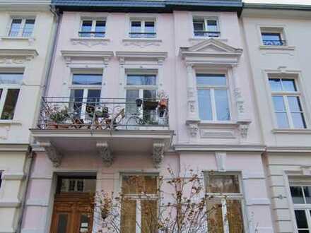 SÜDSTADT - 1-Zimmer in Altbau mit separatem Bad