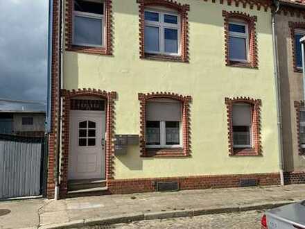 3-Familienhaus-Reihenmittelhaus- in der Elbestadt Tangermünde