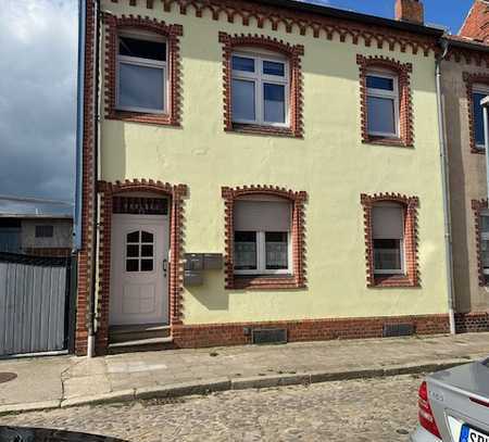 3-Familienhaus-Reihenmittelhaus- in der Elbestadt Tangermünde