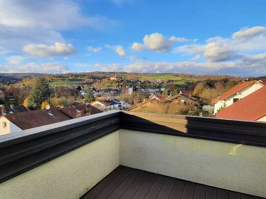 Tolle Dachwohnung mit Weitblick - ideal für Paare!