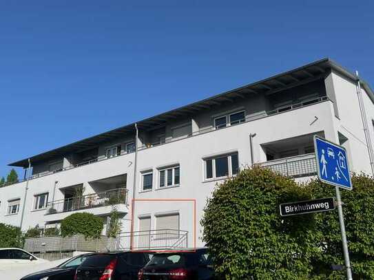 Attraktive 2-Raum-EG-Wohnung mit Balkon und Einbauküche in Friedrichshafen