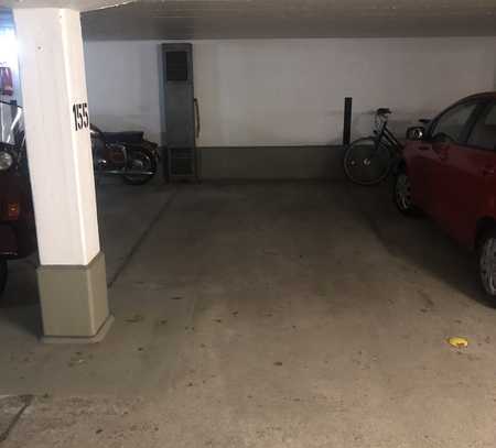 Garage in front of Olympia Park