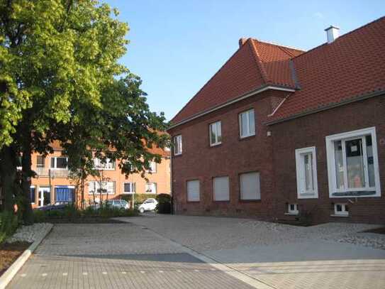 Exklusiv Wohnen Arbeiten am GIEßELMANNHOF mit großer Terrasse