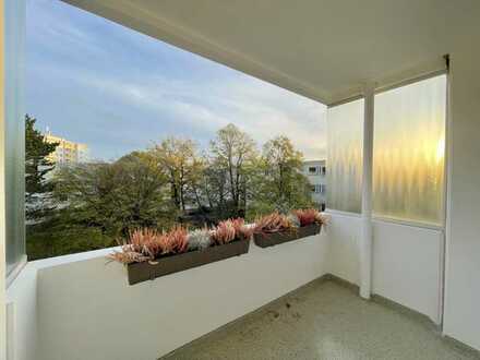 Helle 3-Zimmer Wohnung mit Balkon im 1. Obergeschoss in Hannover