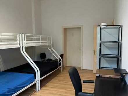 Bed in a large triple bedroom, in Moabit