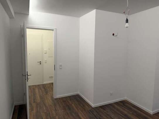 Neu Renovierte 2. Zimmer Wohnung in Düsseldorf Derendorf