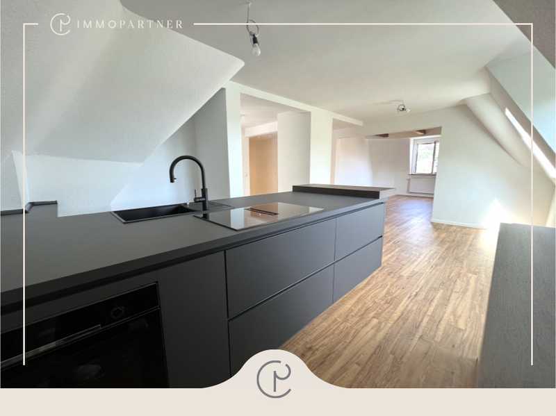 *Wohnen in der Turmspitze* luxuriöse 3,5 Zimmer DG Wohnung am Marienplatz