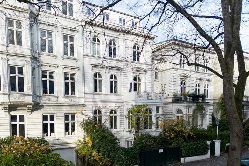Hochwertige Penthouse-Wohnung mit großer
Dachterrasse - BESTLAGE von Rotherbaum ca. 500m zur Alster